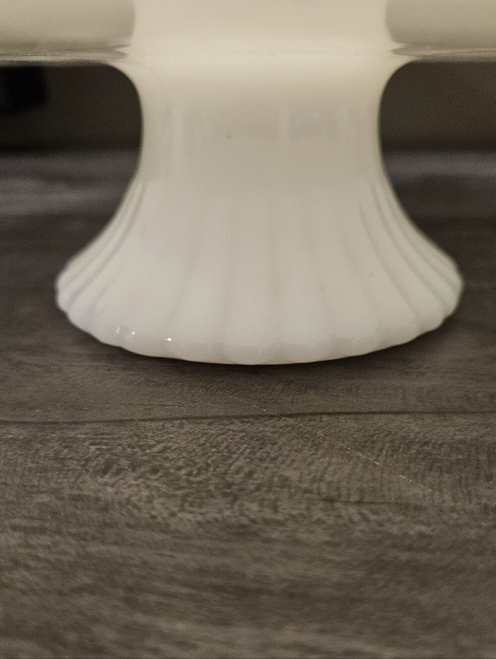 Vintage Anchor Hocking Starburst White Milk Glass Pedestal Cake Stand - Picture 4 of 10